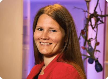 Tina Thomann,
Bachelor of Arts, Betriebswirtin Tina Thomann,
Bachelor of Arts, Betriebswirtin